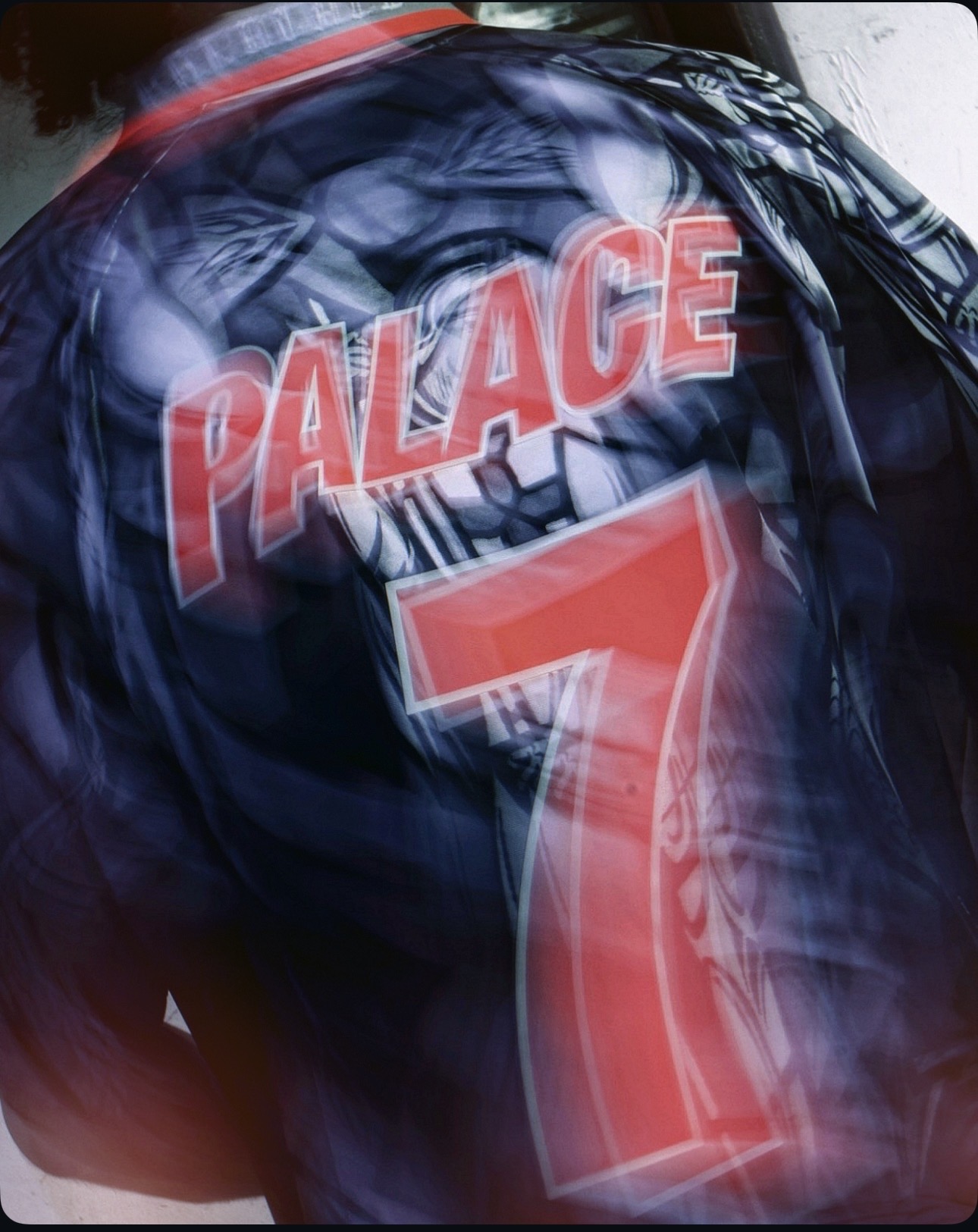 England / 03 — Palace 7 Close-up